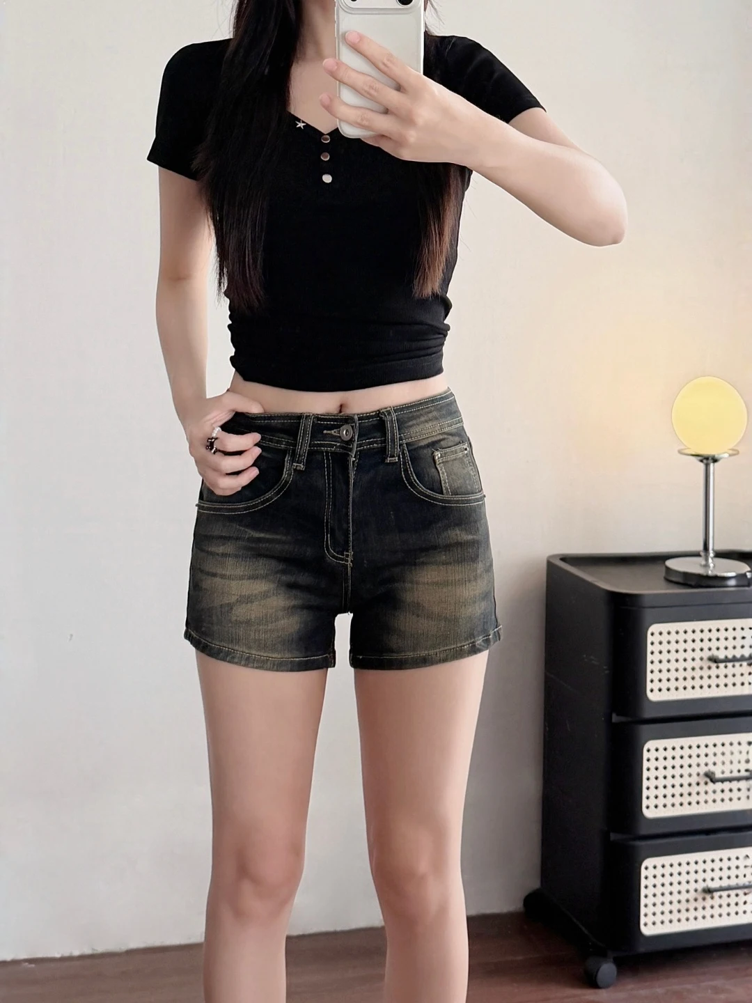 plus Size Women's Denim Shorts Summer 2026 Slimming Tight Fit Shorts Super Cute Straight Leg Jeans Commute Style Natural Waist