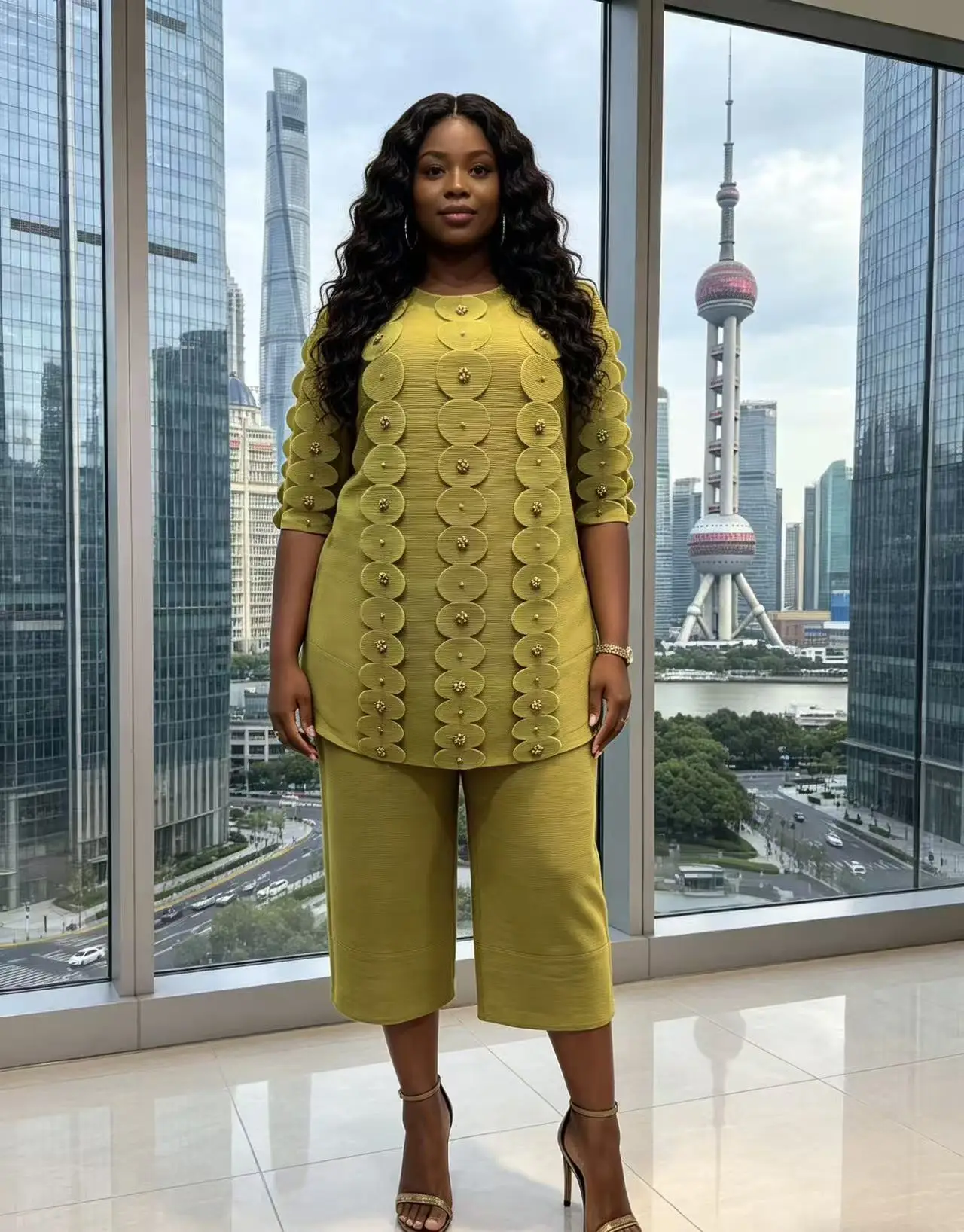 

Miyake New Pleated Solid Color Bead Casual Suit Covering The Meat Temperament Is Loose, and The Two-piece Set Women's Clothing.