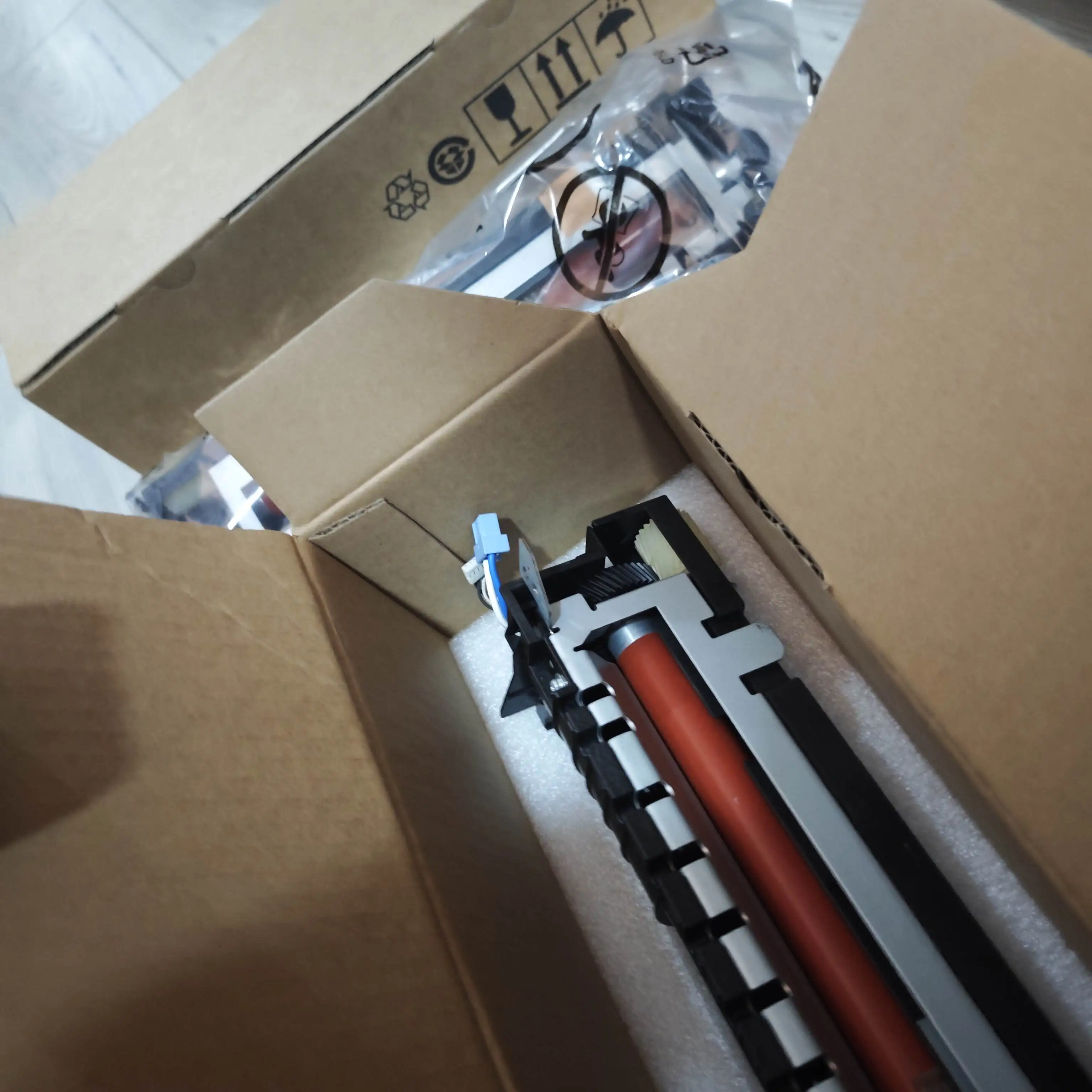 

Fuser Unit ASSY For Xerox Phaser 6510 6510DN Workcenter 6515 6515n MFP Laser Printer