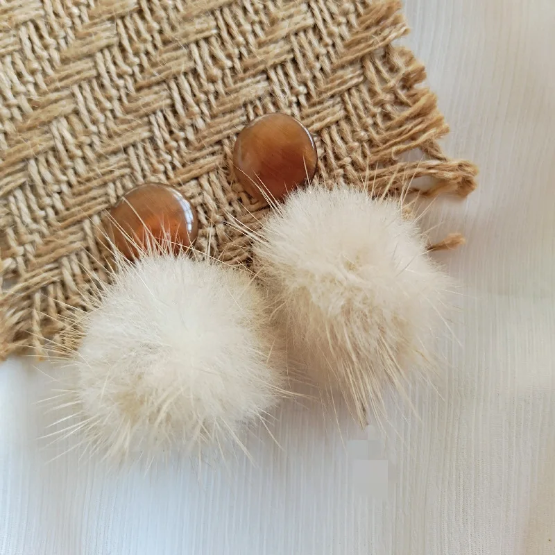 2024 Korean Mink Fluffy Hairball Pompom Drop Earrings femme Gifts Retro Fashion Khaki Jewelry For Women Winter Party Jewelry