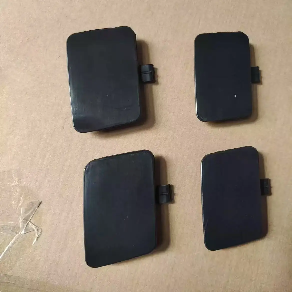 

Задний бампер Tesla Model S 2022, черная декоративная крышка для прицепа