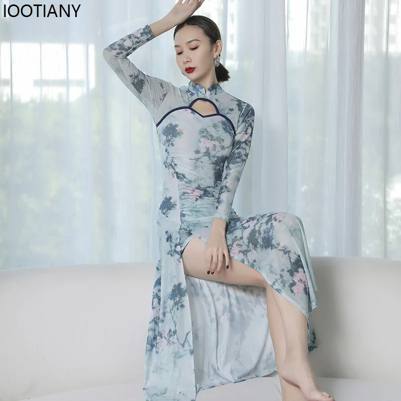 

Women Sexy Hollow Performance Costume Cheongsam Stand-up Collar Classical Showing Outfit Mesh Printing High Slit Training Suit