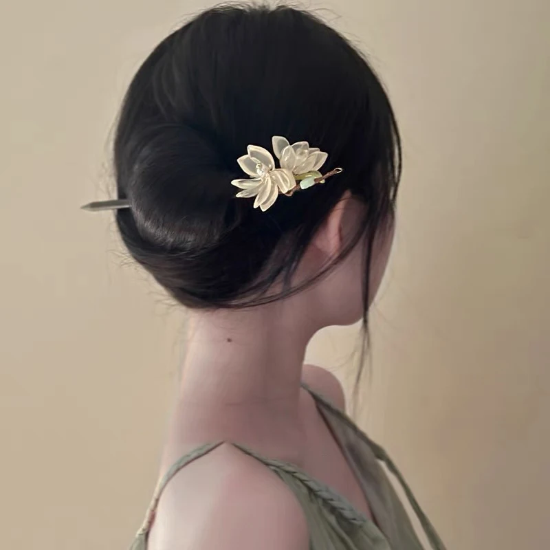 

Ladies' Hair Sticks New Retro Flower Chinese Style Gentle Elegant Woven Wooden Hairpin High Quality Hair Accessories For Girl