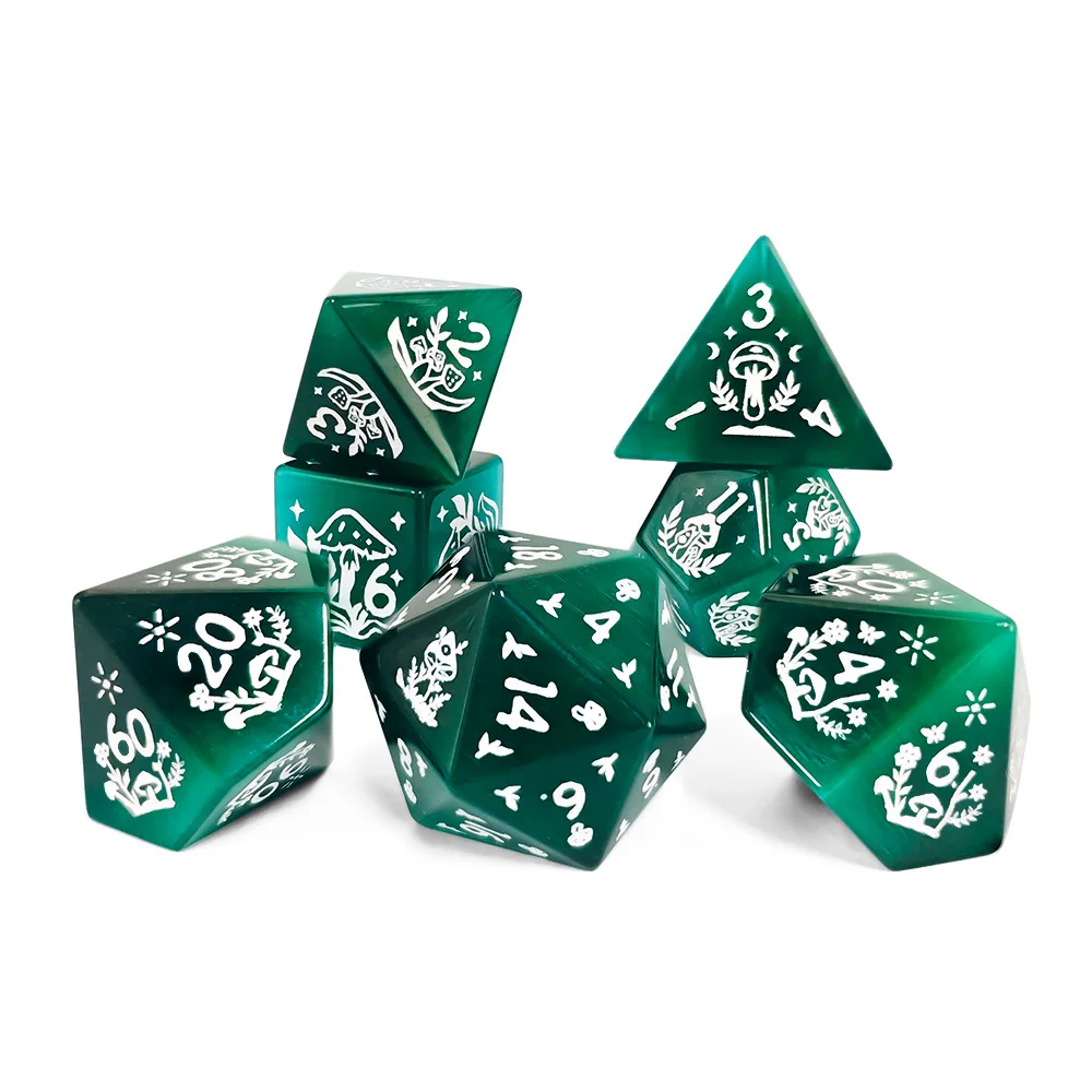 7Pcs/Set Stone Material Dice Set Forest Mushroom Pattern Green Cat's Eye Stone Dice Suitable For DND RPG Games And Tabletop Game