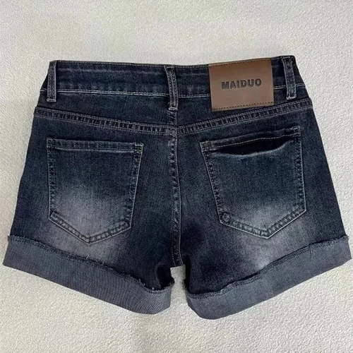 Imagen 2 del producto Pantalones cortos vaqueros de color azul profundo con dobladillo enrollable Retro para mujer, pantalones cortos sexis de tiro bajo que cubren la cadera, pantalones cortos vaqueros lavados desgastados americanos