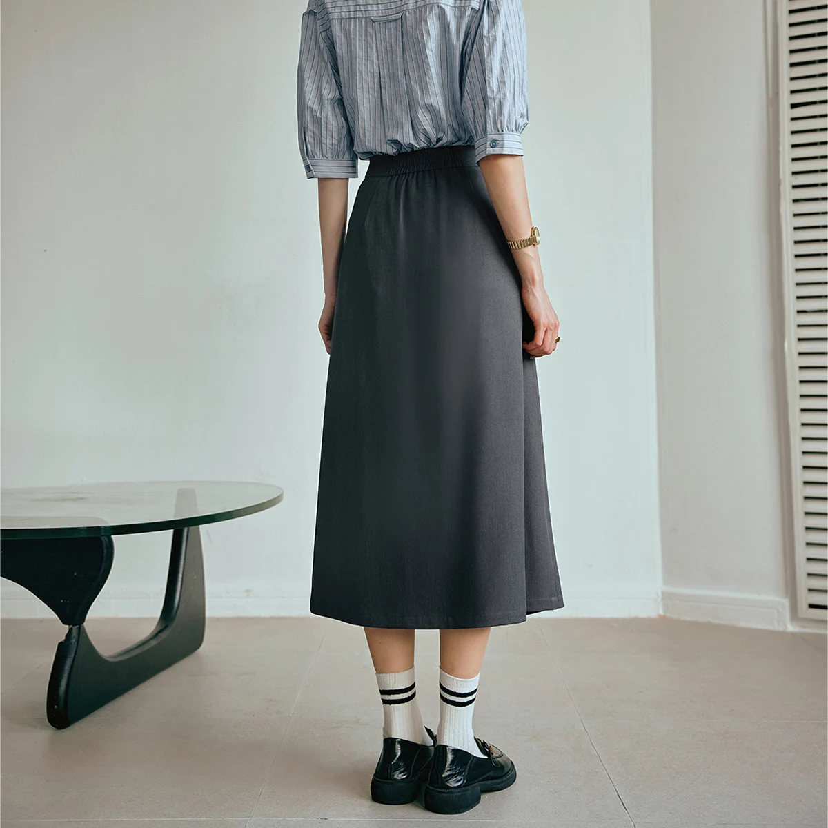 OLrain femmes jupes mi-longues plissées 2025 nouveau automne polyvalent trajet solide jupe bureau dame élastique dos jupe O24CB89882