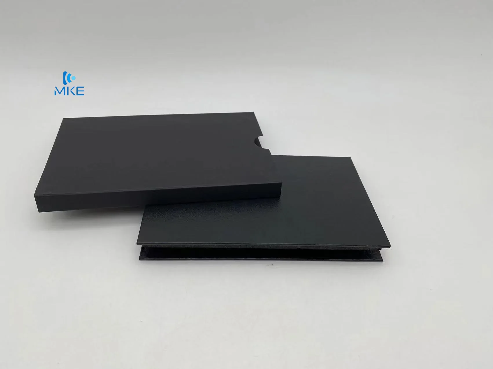 صندوق تغليف صندوق بطاقات الائتمان الورقية البلاستيكية المعدنية لحفلات الزفاف