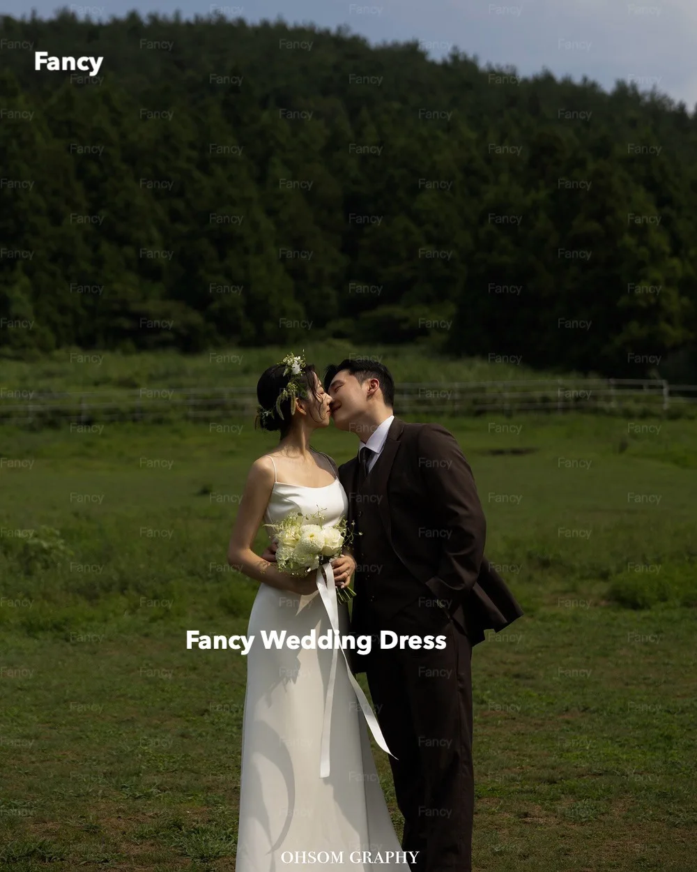 Fancy Simple Ivory Elastic Satin Wedding Dress Spaghetti Straps Sleeveless Bridal Party Gown Floor Length 웨딩드레스 customized