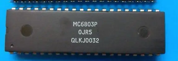 

IC новый оригинальный MC6803P MC6803 DIP40