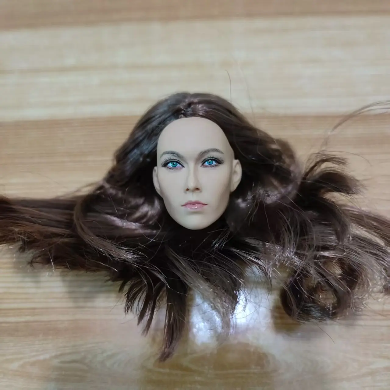 ใน Store KUMIK KM15-30 1/6 Scale ผมสีน้ําตาลยุโรปและอเมริกา Star Beauty ประติมากรรม 12 "Action Figure Body รุ่น