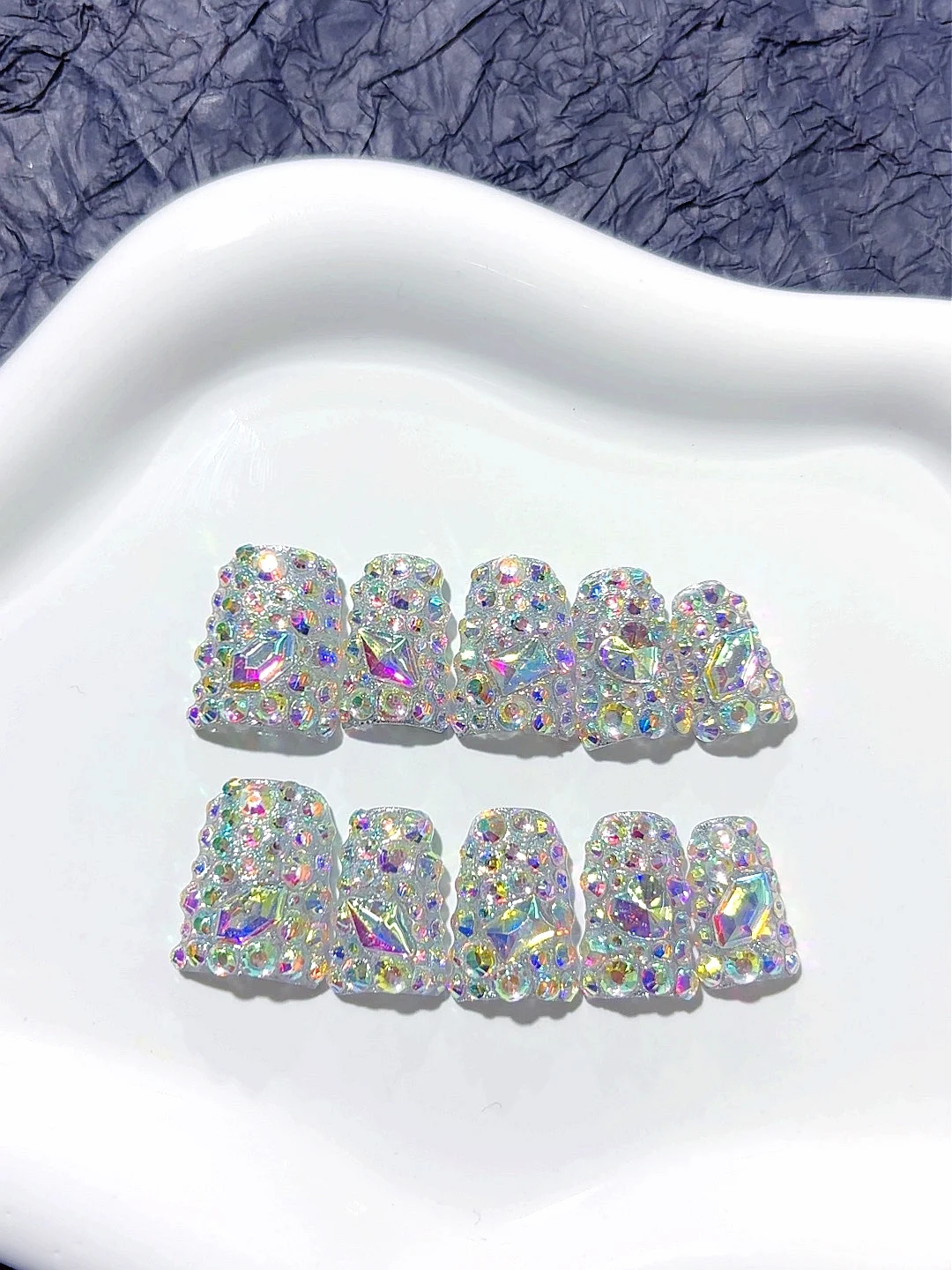 

Duckbill Style Full Diamond Short Fashion Manicure (L197)