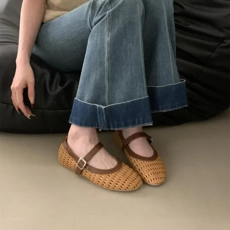 Sandalias Retro Mary Jane para mujer, zapatos planos de cabeza redonda, zapatos de arrastre, primavera y verano, 2024