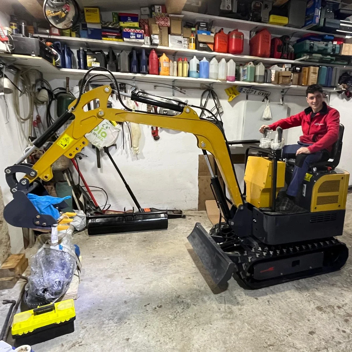 

High Efficiency Mini Excavators With Strong Anti Slip Tracks Customized Diesel Engines Factory Price Mini Excavators