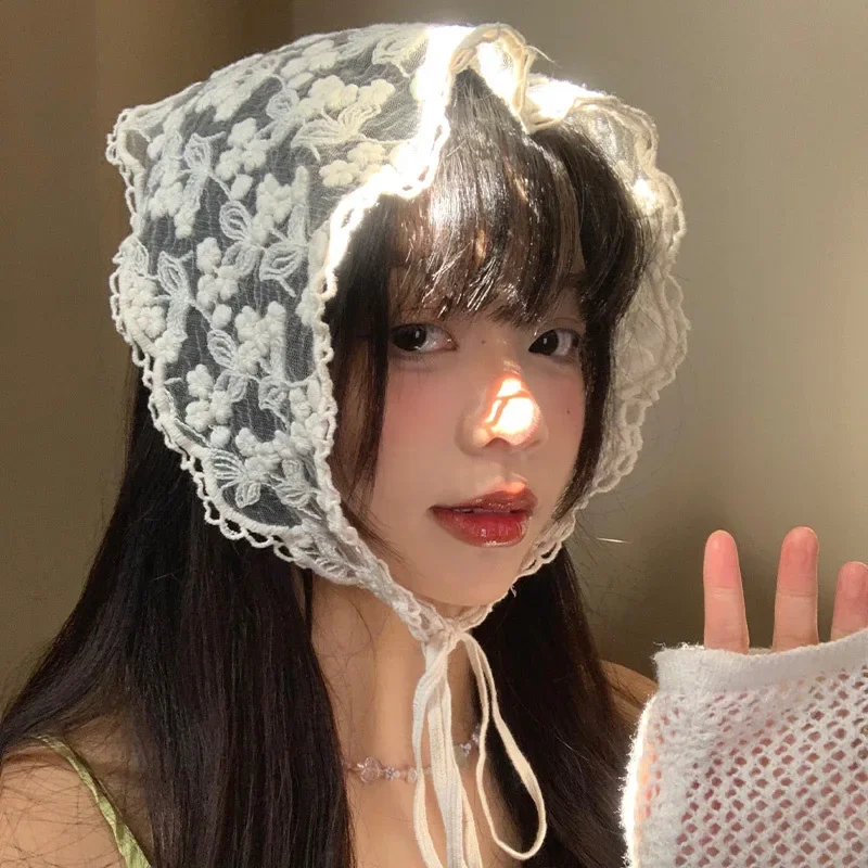 Korean White Lace Headscarf Retro Kerchief Sweet Floral Triangular Hair Scarf for Women Summer Travel Versatile Bandana Turban