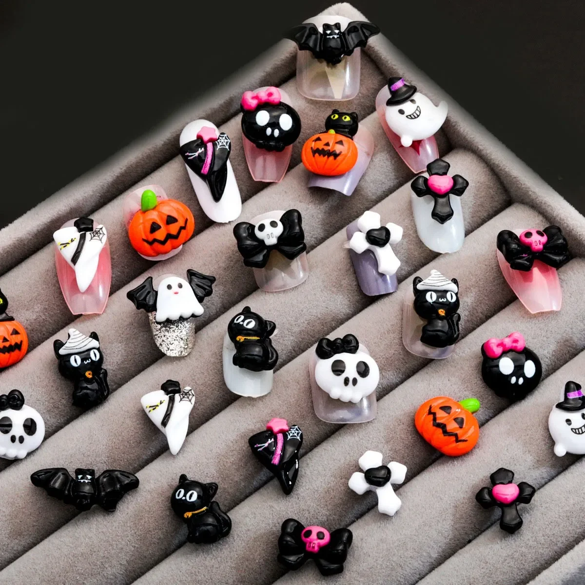 Z43 10PCS Mini Fun Cartoon Charm Halloween Art Creative Cute Bat Pumpkin Monster Nail DIY Jewelry Hairpin Flat Bottom Accessory