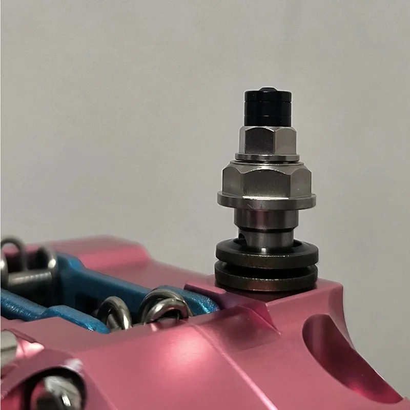 유니버설 CNC M10x21 피치 1.0/1.25mm 오토바이 브레이크 캘리퍼스 블리드 오일 노즐 스크류 브레이크 마스터 실린더 오일 호스 반조 볼트