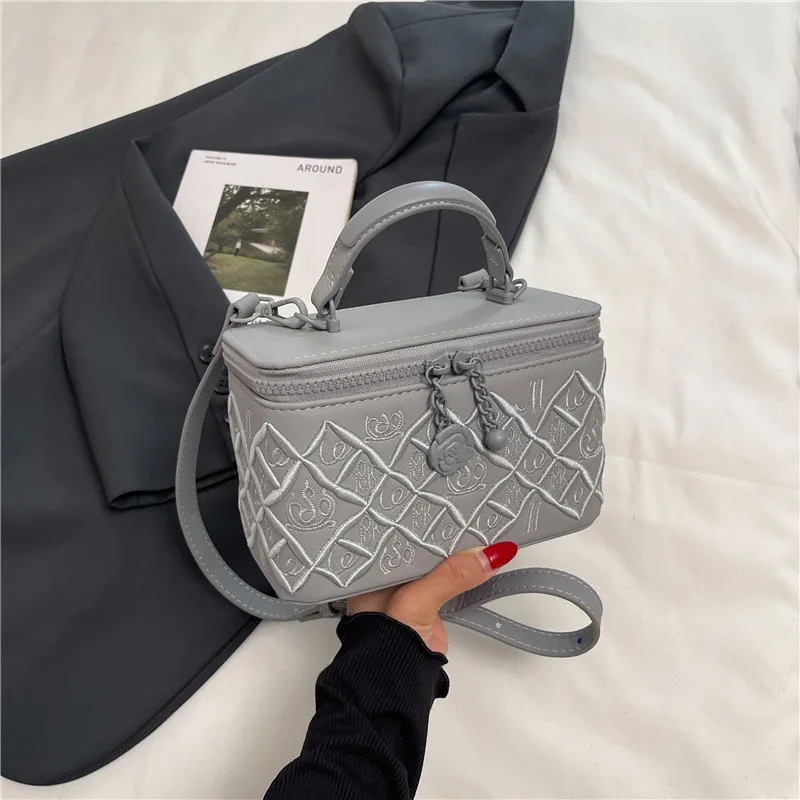 حقيبة صندوقية متعددة الاستخدامات وأنيقة مطرزة بالصناعة الثقيلة بتصميم جديد، حقيبة كروس بكتف واحد فاخرة وعصرية #3