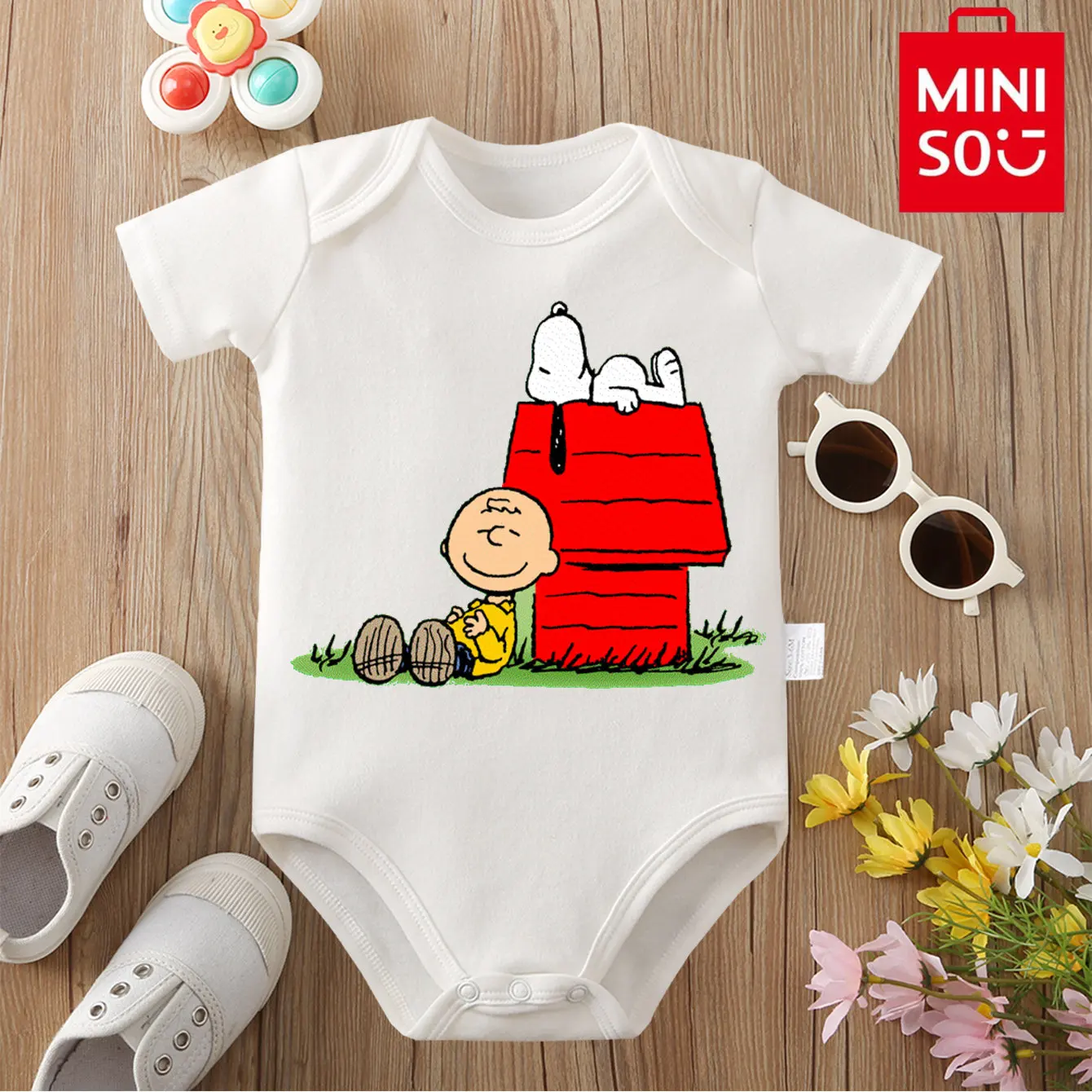 

MINISO Snoopy ＆Charlie Brown 100% Cotton Bodysuit Baby Soft Cute Cloths Gift for Baby Onesie Jumpsuit for 0 To 12 Months Newborn