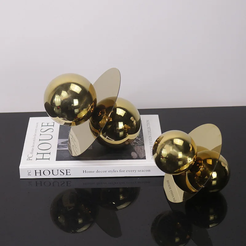 Metal Crafts Abstract Geometric Sphere Golden Globe UFO Ornaments Gold Planet Figurine Home Decoration Accessories