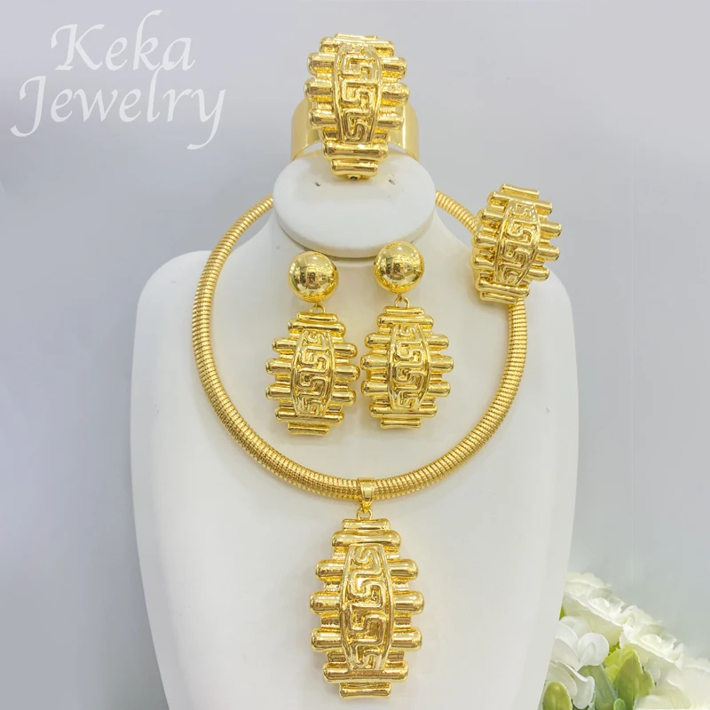 Luxury 4pcs 18K Gold Plated Women Jewelry Set Italy Wedding Party Jewelry Earring Necklace Bracelet Ring Sets Copper Accessories