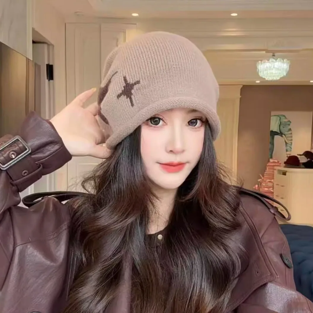 Korean‑Style Versatile Four‑Pointed Star Knit Beanie for Women, Autumn Winter Face‑flattering Cuffed Slouchy Skullcap