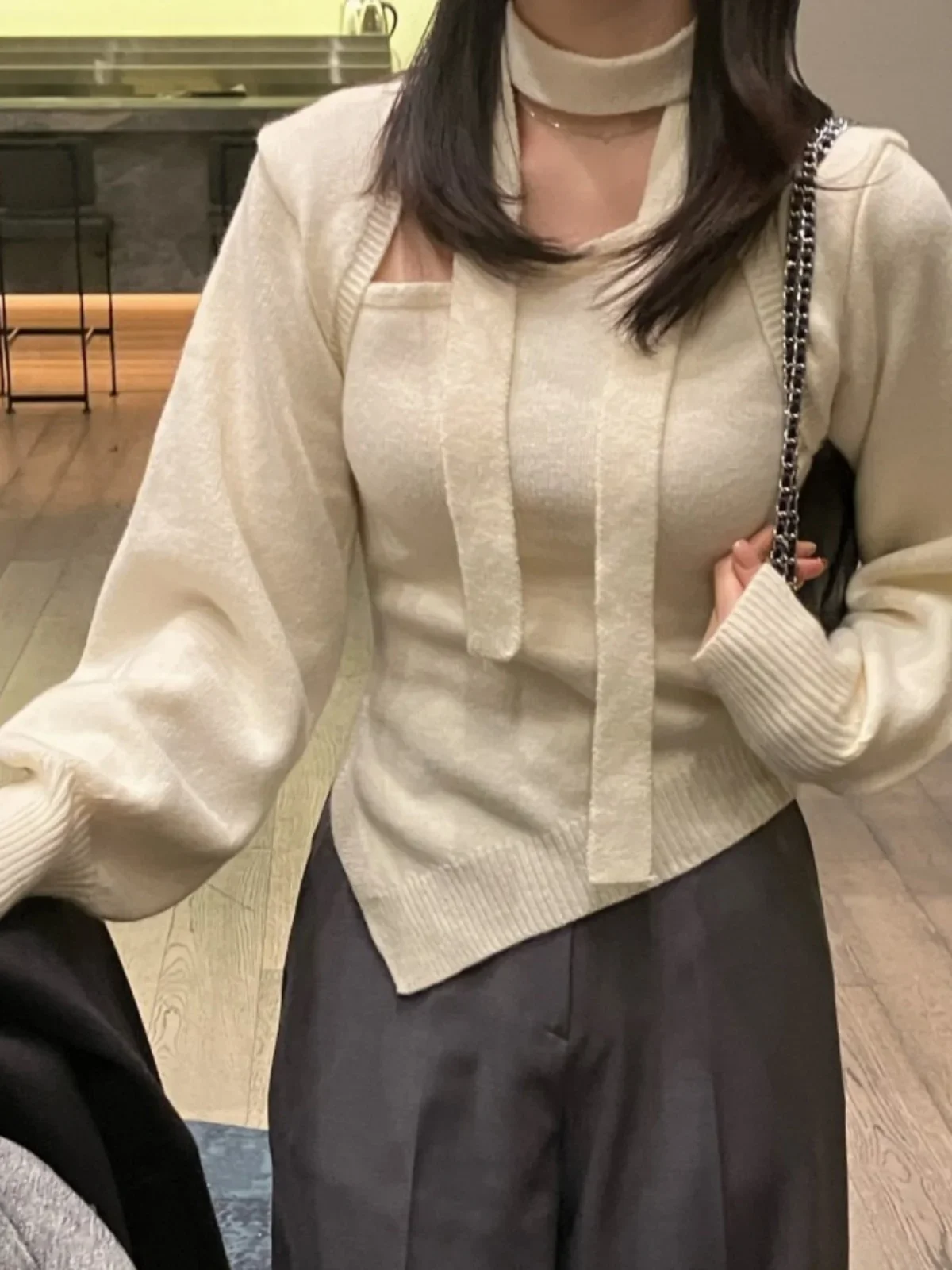 

2024 Vintage Sweater Women Winter Design Split Ribbon Warm Thickened Long Sleeve Knit French Sle Chic Short Jacket Q51