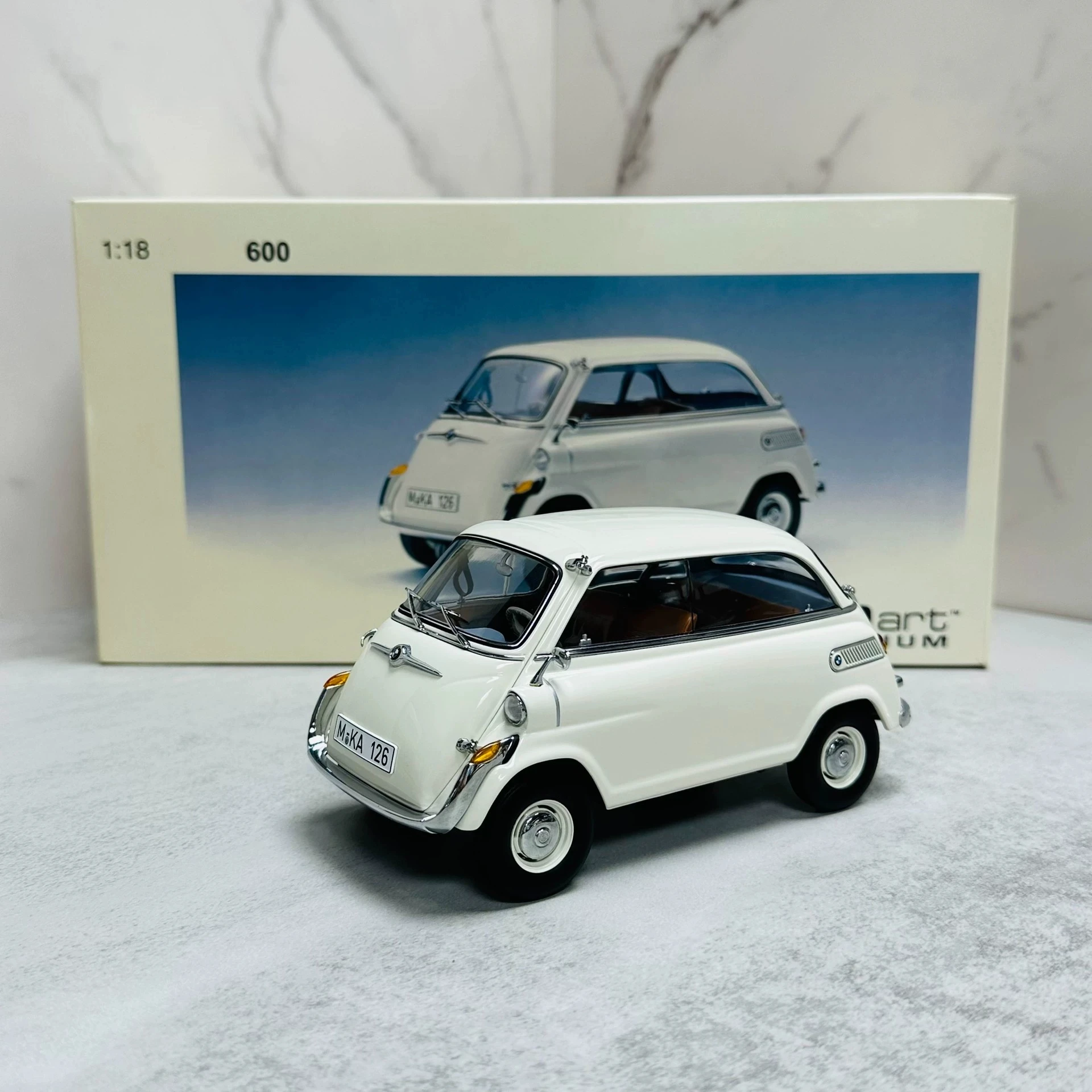 

Autoart 1:18 600, тележка с белым яйцом, имитация ограниченной серии, все открытые металлические статические модели автомобиля из сплава, игрушка в подарок