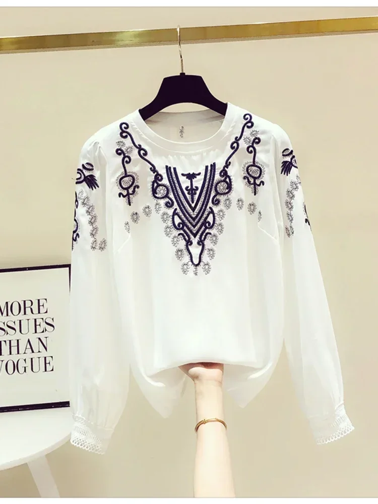 

Korean Fashion Embroidery White Blouse Female Chiffon Female Long-sleeved Blusa Early Autumn New Shirt Tops KK1471