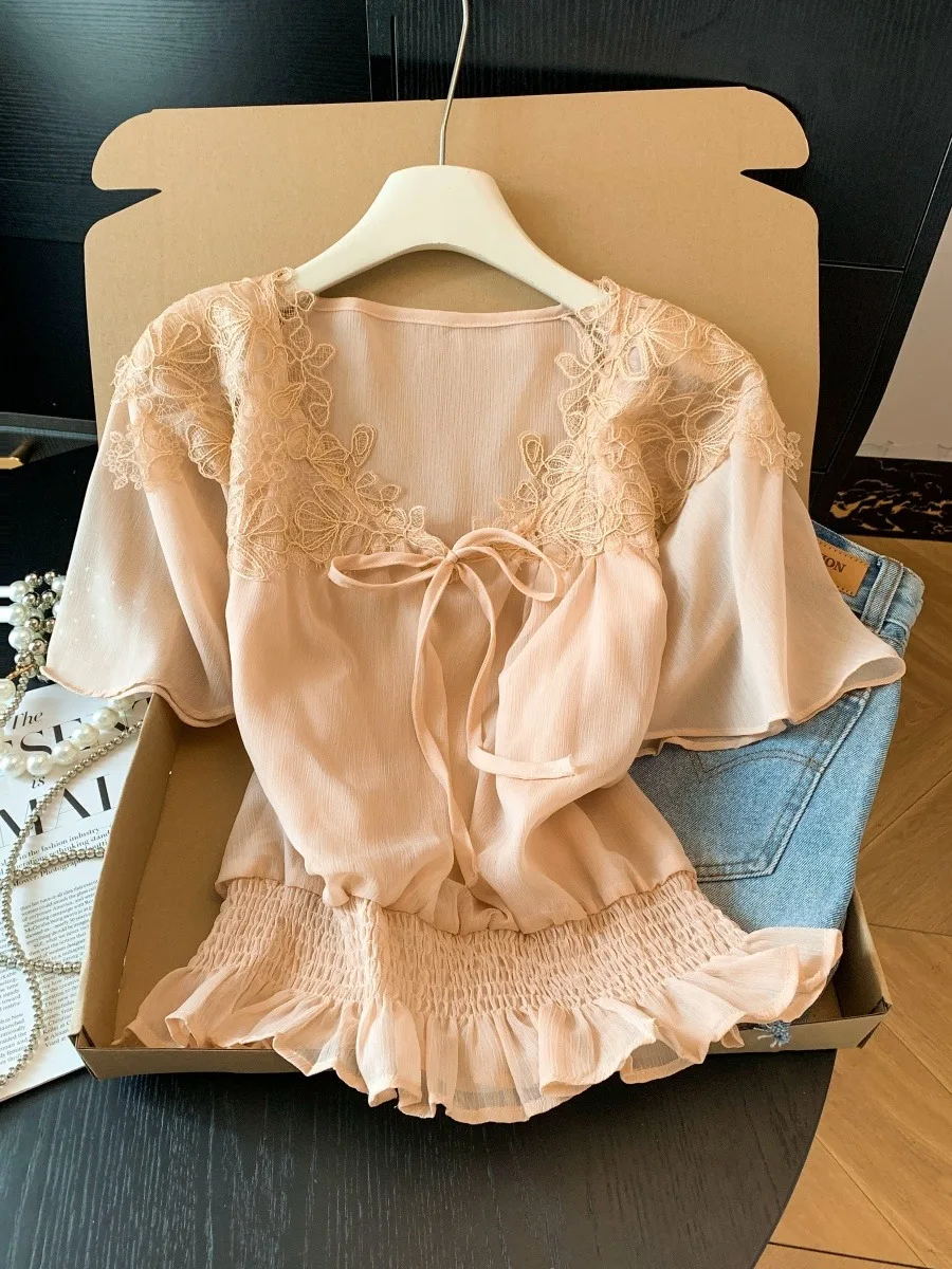 

Elegant Lace Splice V-Neck Short Sleeve Chiffon Shirt Women Summer Design Sense Belted Flounce Hem Skirt Upper Body