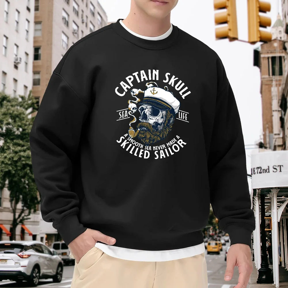 

Men's Black Crew Neck Sweatshirt with Captain Skull Print, Loose Fit, Street Style Casual Top, Comfortable and Versatile for Everyday Wear
