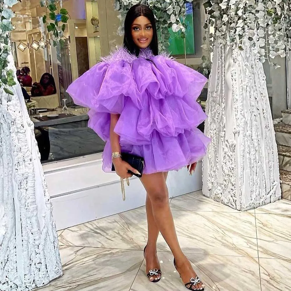 

Aso Ebi Lilac Layers Organza Dress Short Prom Dresses with Feathers Cap Sleeves Birthday Dress Black Girls Wedding Party Dresses