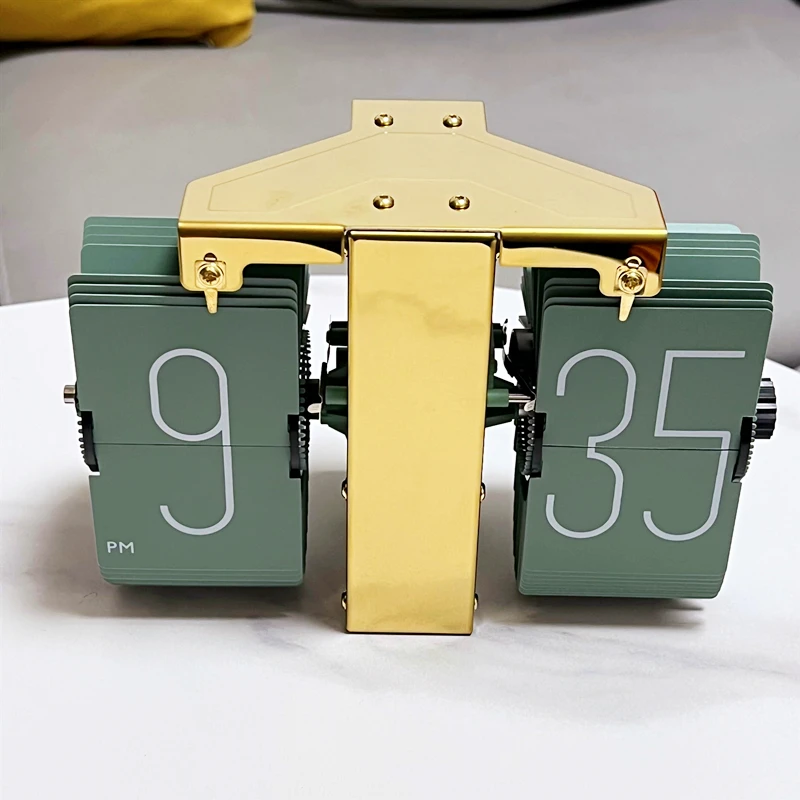 

Retro Digital Flip Down Clock Battery Powered Internal Gear Operated Clock for Home & Office Decor