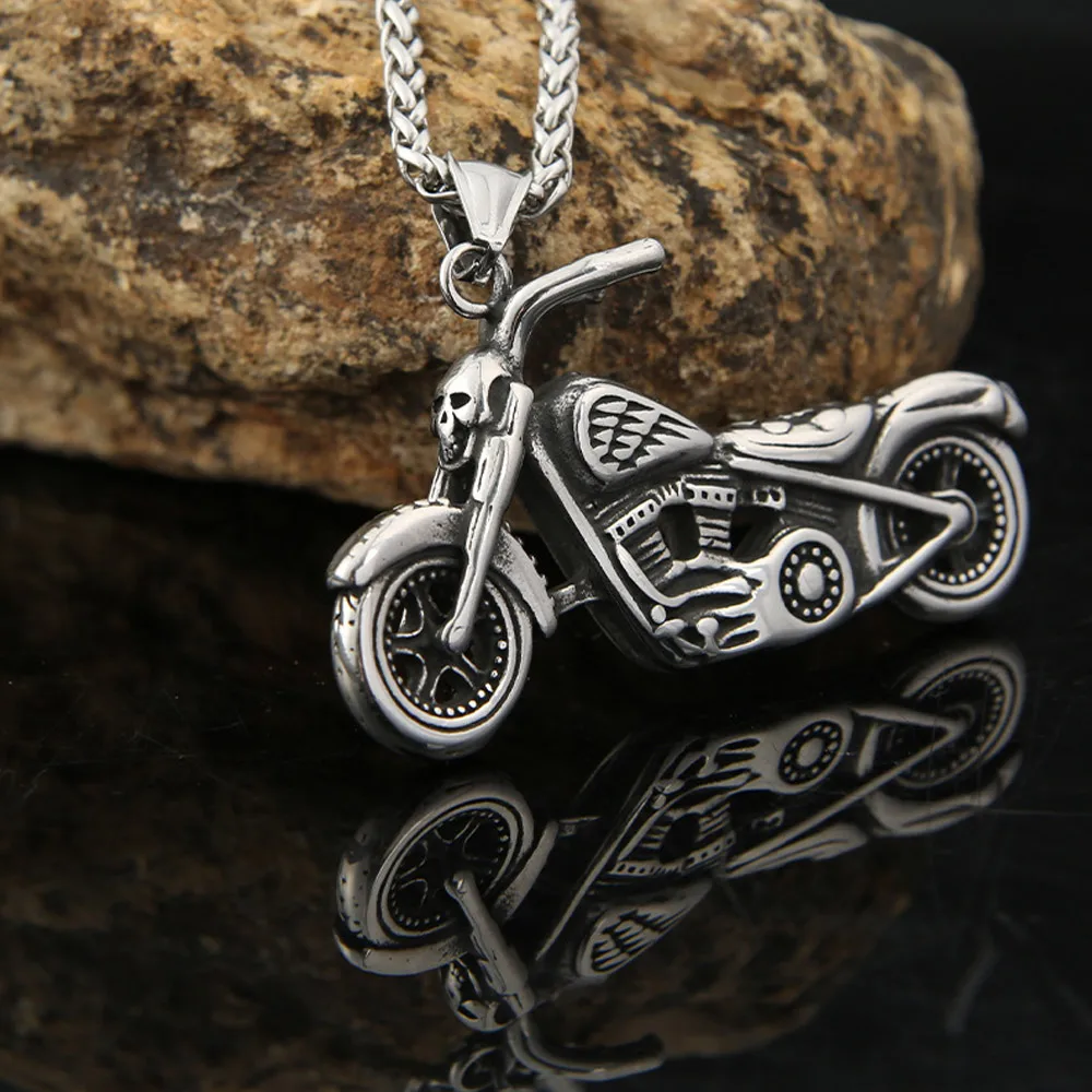 Vintage 3D Stereo Classic Cruise Motorcycle Pendant Necklace Stainless Steel Classic Jewelry Universal Daily Street Riding Gift