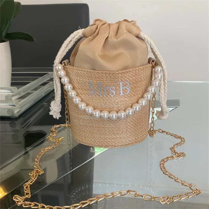 

Custom bridal Pearl handbag, woven bag, bridal shower gift, honeymoon gift, gifts for bride,bride to be hen party, Pearl clutch