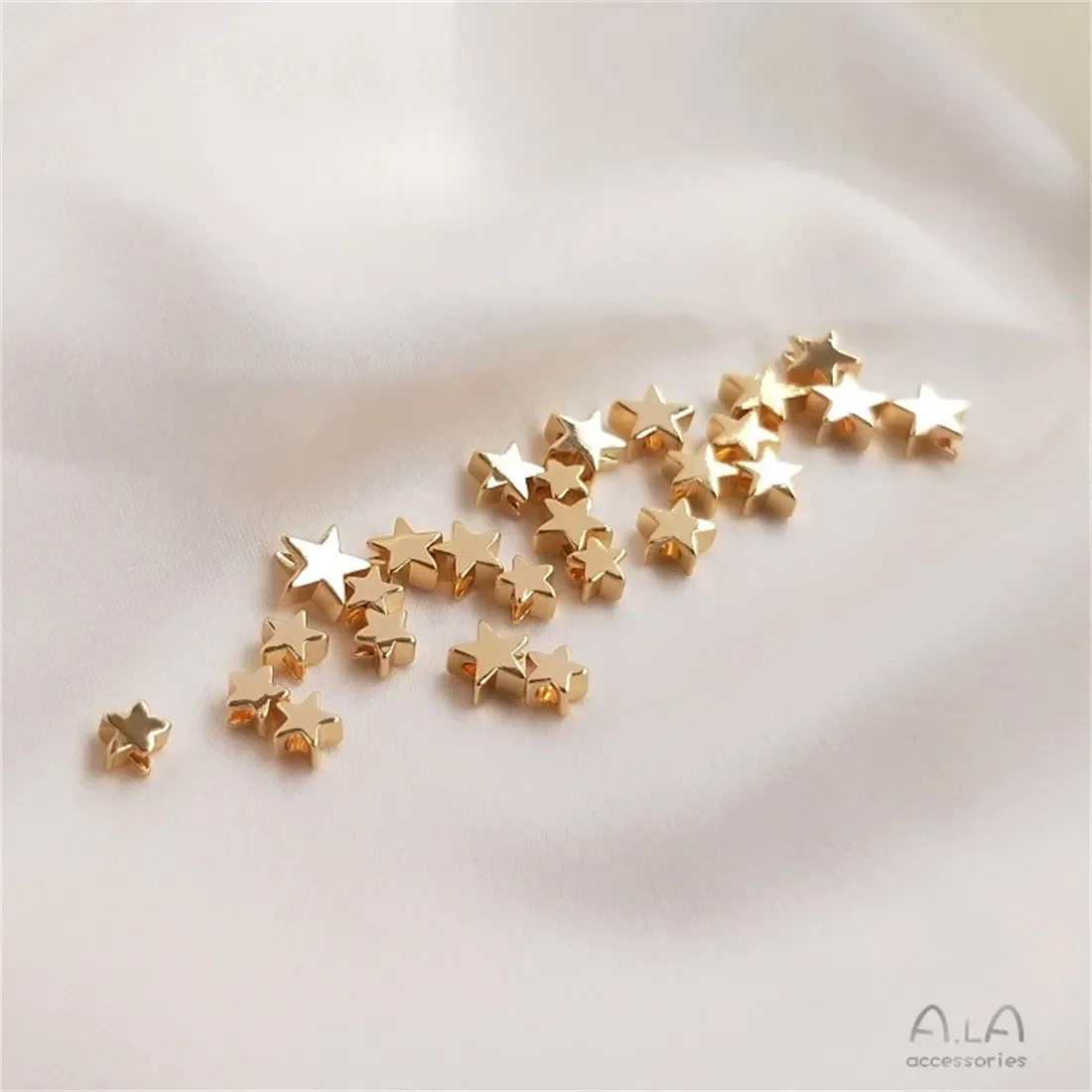 

14K Gold-Plated Five-Pointed Stars Through Holes Scattered Beads, Handmade Jewelry, Earrings Material, Direct Suppl Accessories