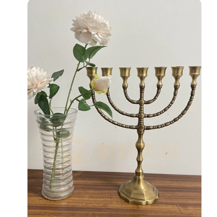 Vendite caldeMenorah israeliano in ottone massiccio |   Candelabrum