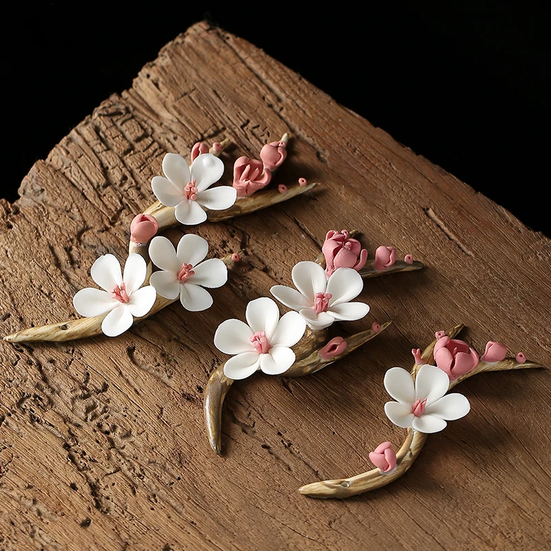 

Creative Ceramic Tea Pet Decoration Handmade Flower Shape Ornaments Tea Table Crafts Household Chinese Teaware Decor Accessories