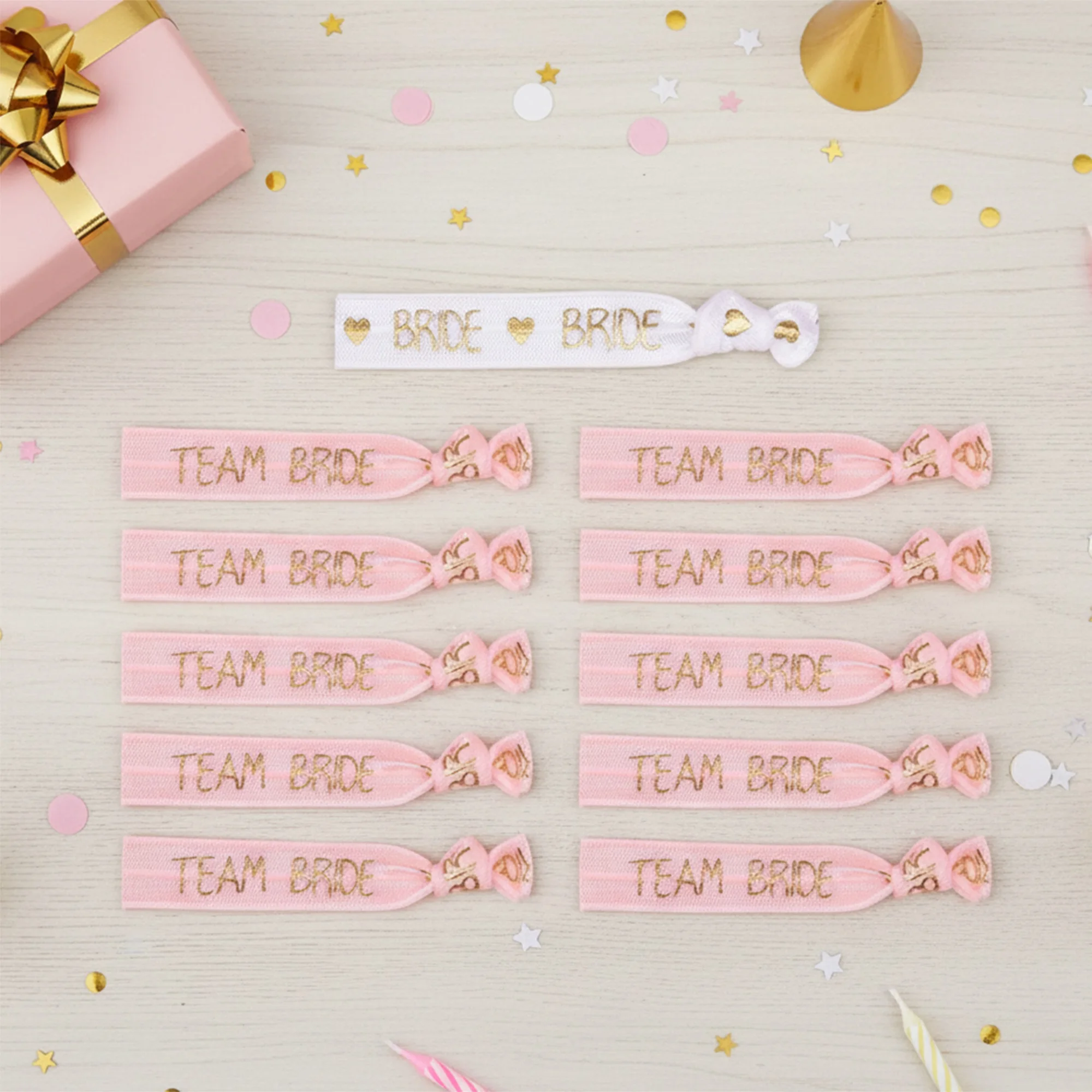 우아한 금박 처녀 파티 팔찌 반짝이는 탄성 리본 팔찌 맞춤형 글자 포함 특별한 행사용