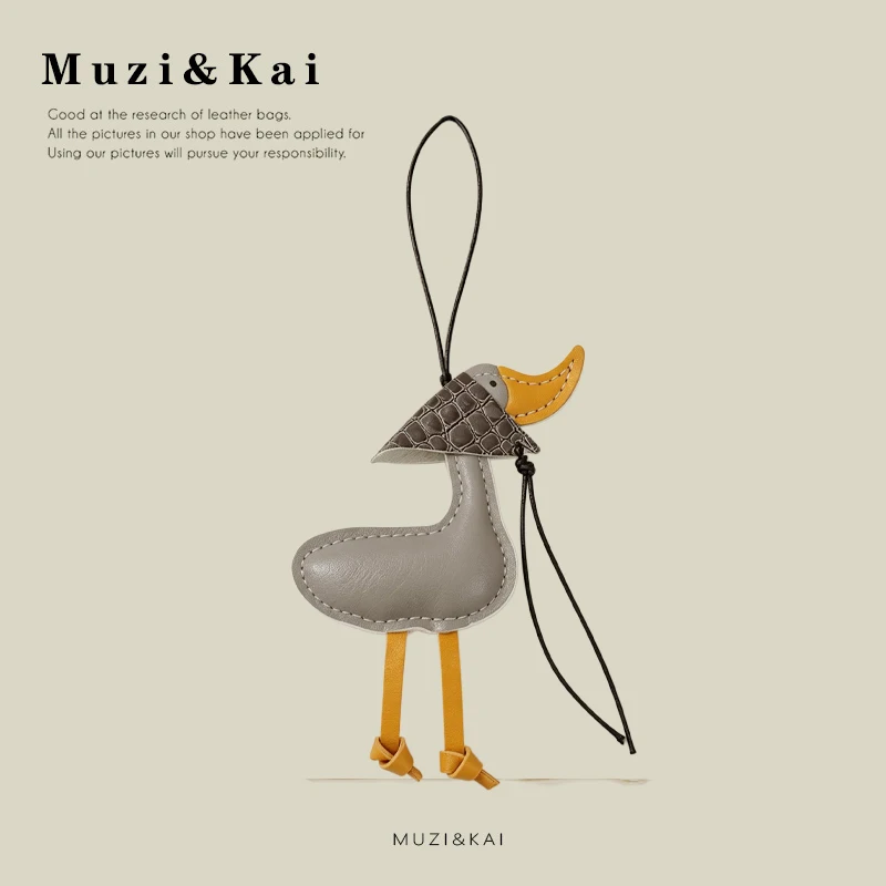 【Spend $37 or more and get $7 off】Bag charm keychain, new creative scarf duckling little yellow duck leather bag pendant ornamen