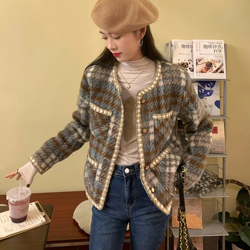 Retro Short Small Fragrance Plaid Tweed Jacket Women Nice Autumn Pop Korean Temperament Fashion Thick Warm Outerwear Female