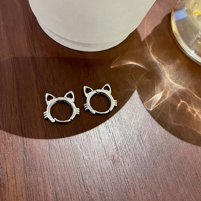 ANENJERY Silver Color Cat Hoop Earrings For Women Sweet Lovely Temperament Girl Gift Dating Jewelry