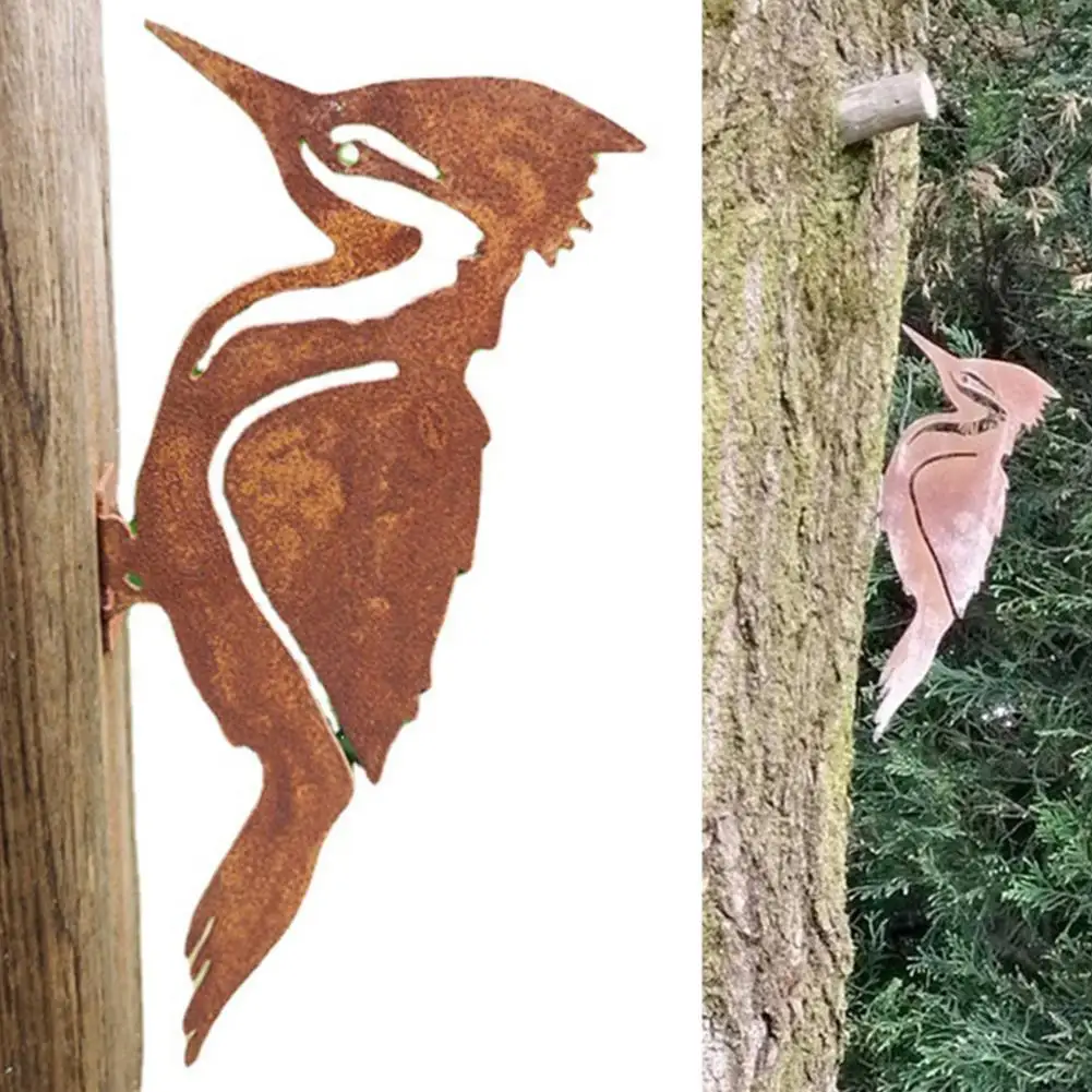 Elegant Garden Stake Design Pileated Bird Rusty Iron Crafts Bird Shaped Art Silhouette Sculpture Outdoor Garden Fence Decoration