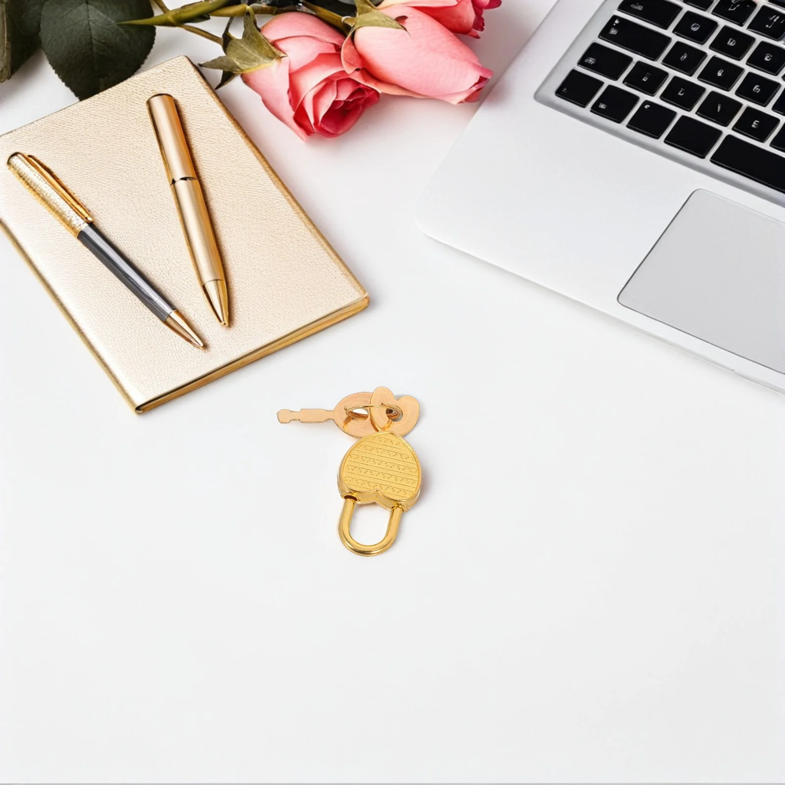 

Heart-shaped Lock Notebook for Cute Padlock Small with Key Privacy Lockable Diary