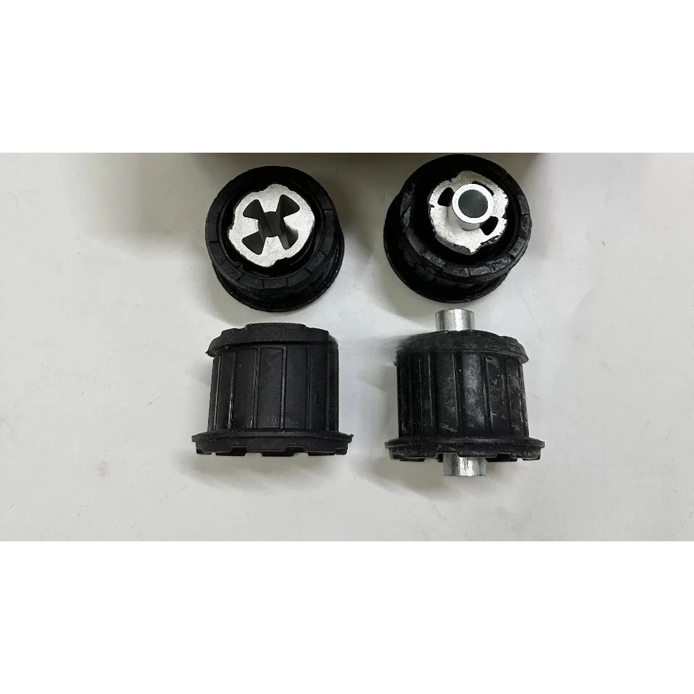For Cadillac SRX 2010-2017 Front Axle Bushings Cross-Member Bushing Square Frame Bushings 15870838