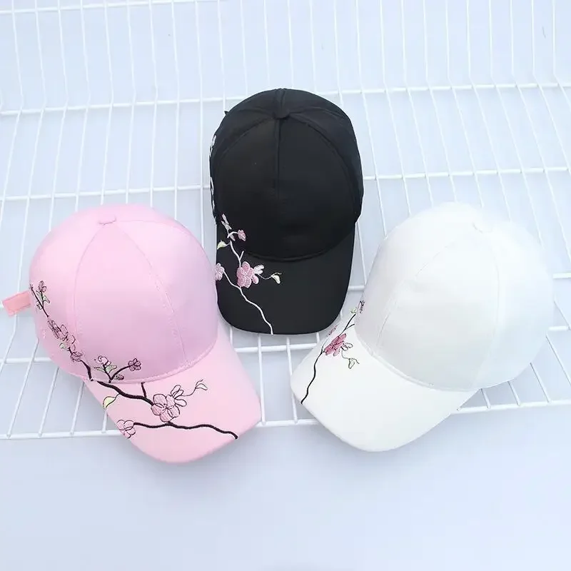 

Vintage Plum Blossom Embroidered Sunshade Snapback Hat for Unisex Outdoor Sports Curved Brimmed Baseball Cap Gorras Hombre