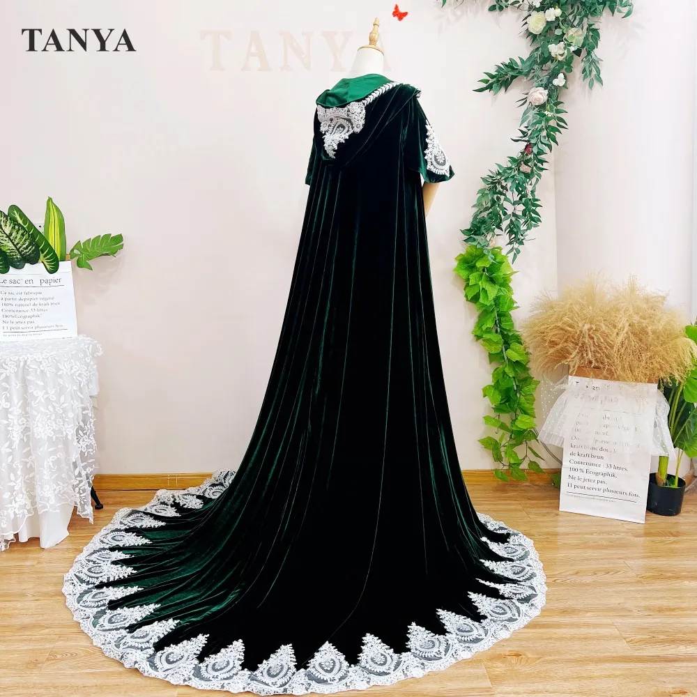 Dark Green Velvet Wedding Cape With Hode Floral Lace Edge Elegant Bridal Winter Cloak Accessories Customize High Quality Coat