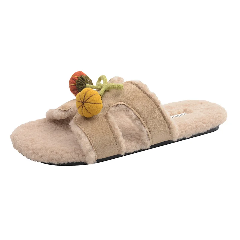 Pantoufles coulissantes en peluche pour femmes, joli pendentif citrouille, chaussures de maison antidérapantes pour l'intérieur et l'extérieur, confort plat, automne et hiver 2025