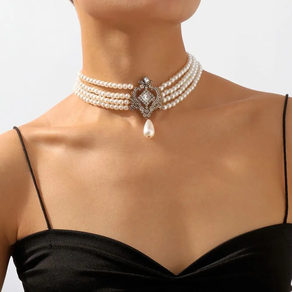 Temperament Korean Style Four-layer Necklace Neckchain Rhinestone Pearl Collar Choker Clavicle Chain Necklace Women