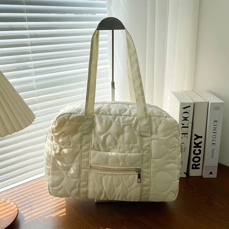 

Повседневные стеганые дизайнерские женские сумки на плечо с сердечками, большая вместительная женская сумка-тоут для фитнеса и путешествий, портативные женские нейлоновые сумки