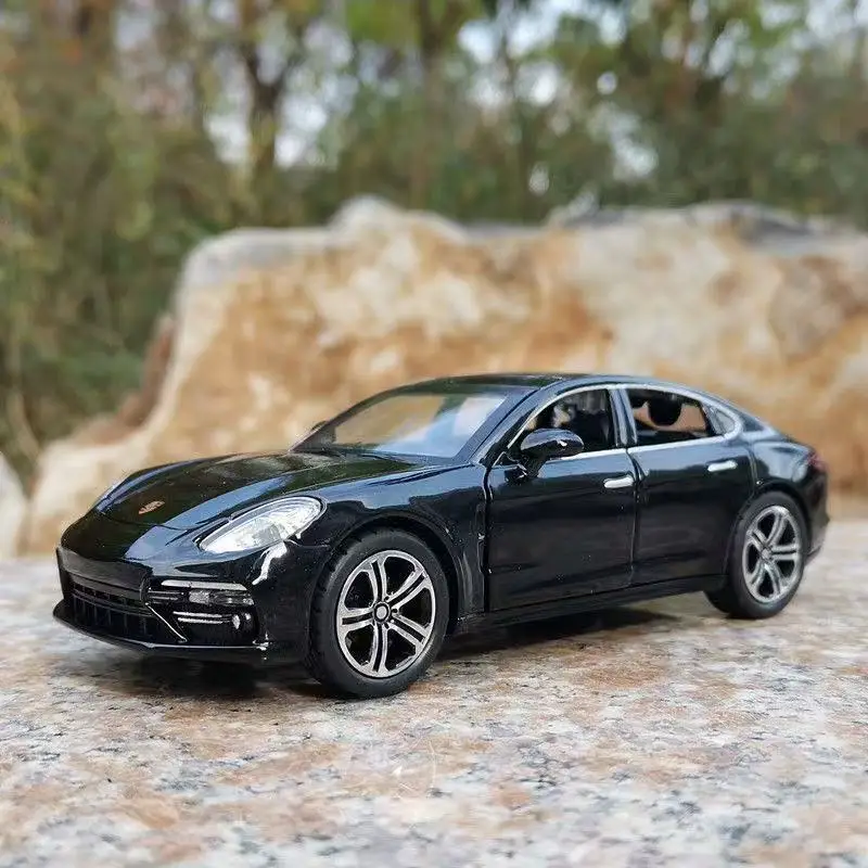 1:32 Porsche Panamera Handmade Metal Simulation Car Model For Model Car Simulation Vehicle Children's Boy Toy Car